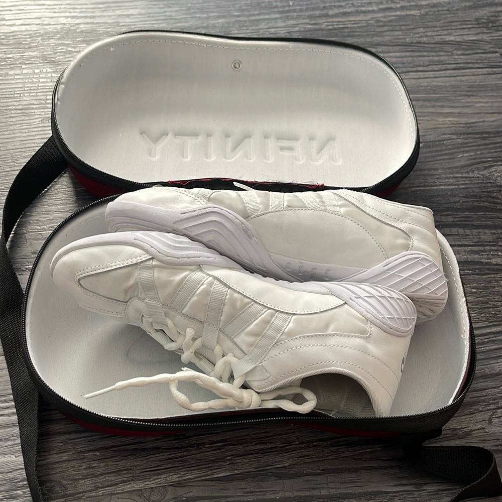 Girls Infinity Evolution Leather Satin Cheer Shoes